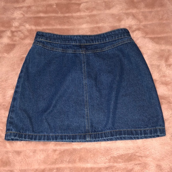 Forever 21 denim skirt!! - Picture 2 of 3
